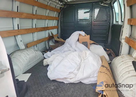 2019 GMC Savana G2500 из США, поврежденный, VIN 1GTW7AFG5K1236415